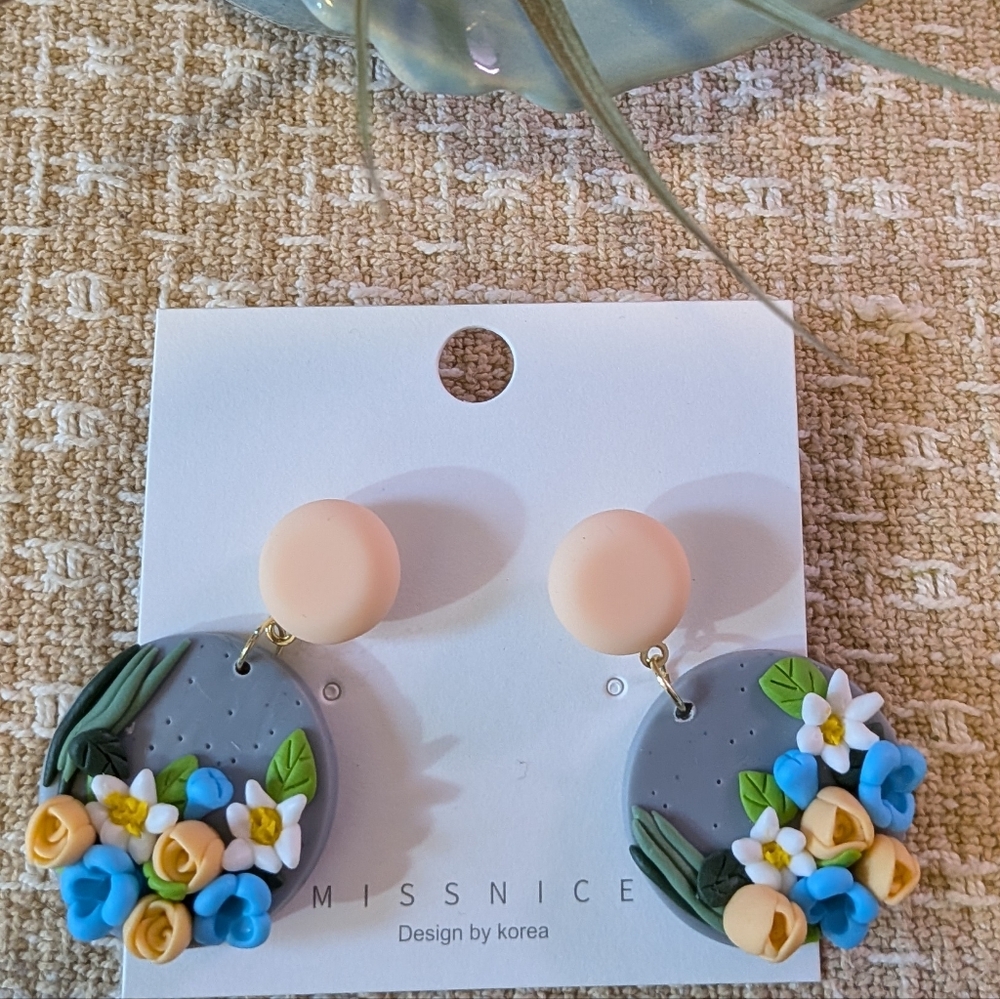 Handmade Floral Polymer Clay Dangle Earrings - Picture 5 of 5